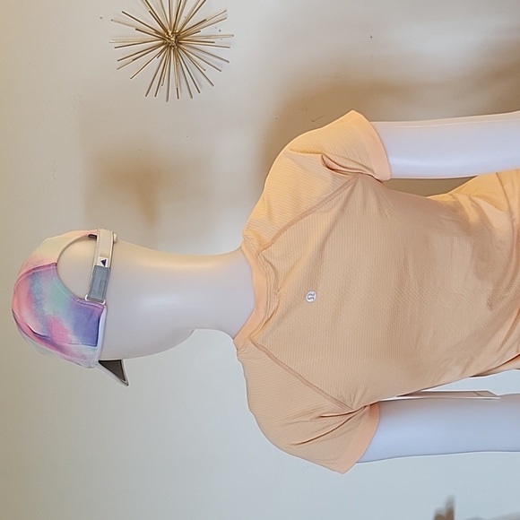 LULULEMON SWIFTLY TECH SHORT SLEEVE SIZE 6 NWT - Picture 6 of 9